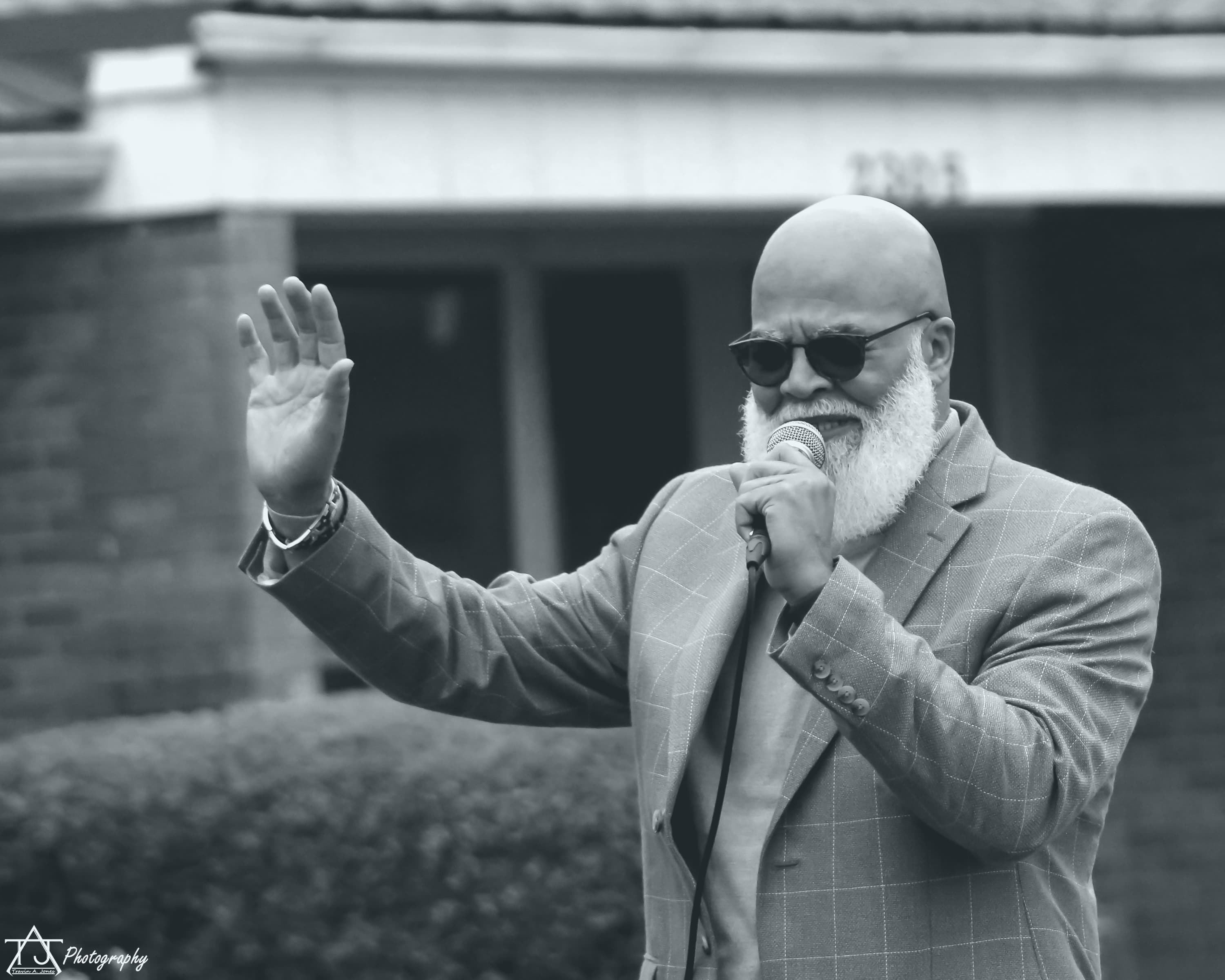 Pastor Calvin D. Waddy Jr. preaching